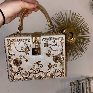 White and Gold Victorian Style Purse